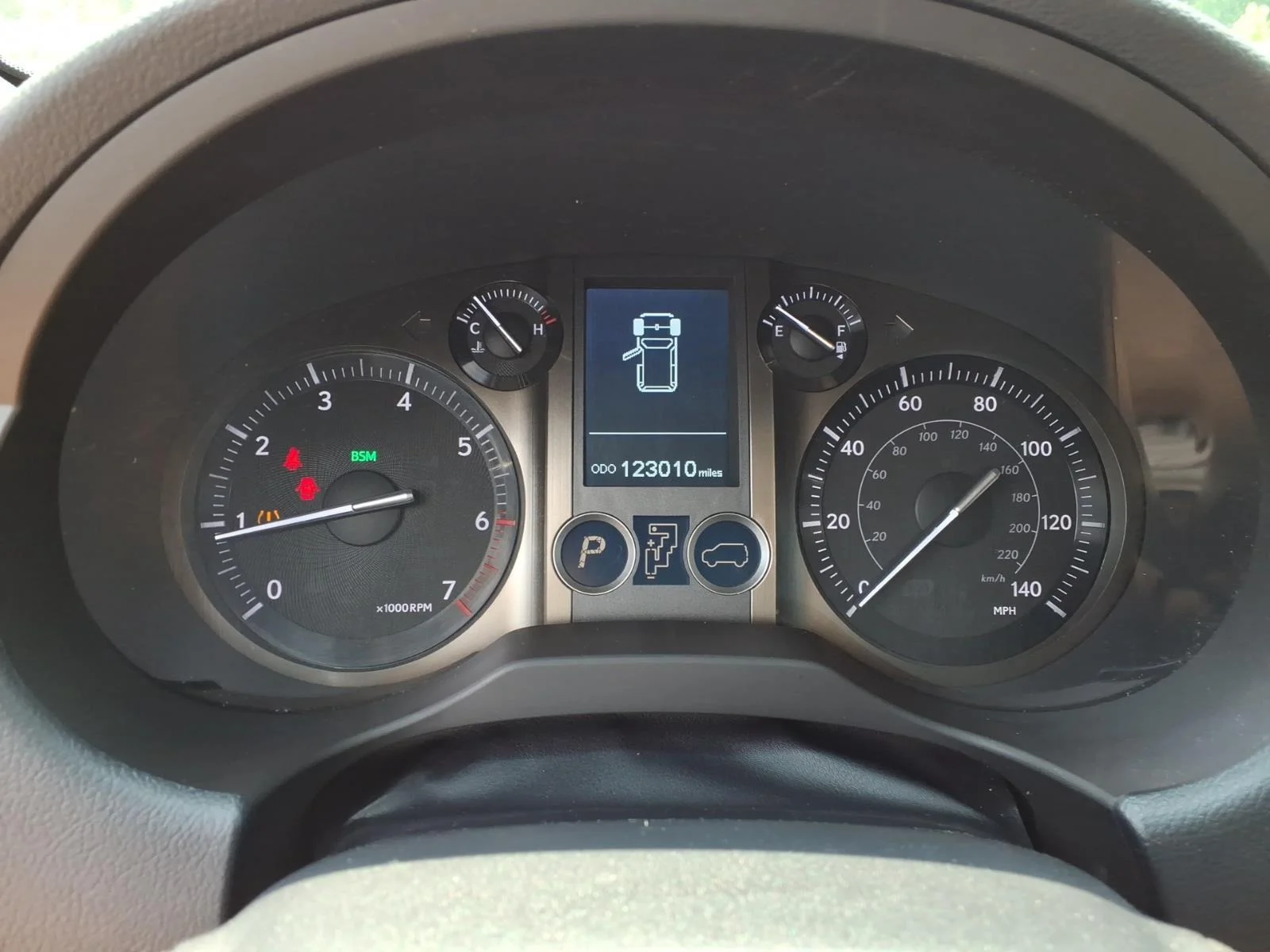 Used 2019 Silver Lining Metallic Lexus GX 460 Premium image 27