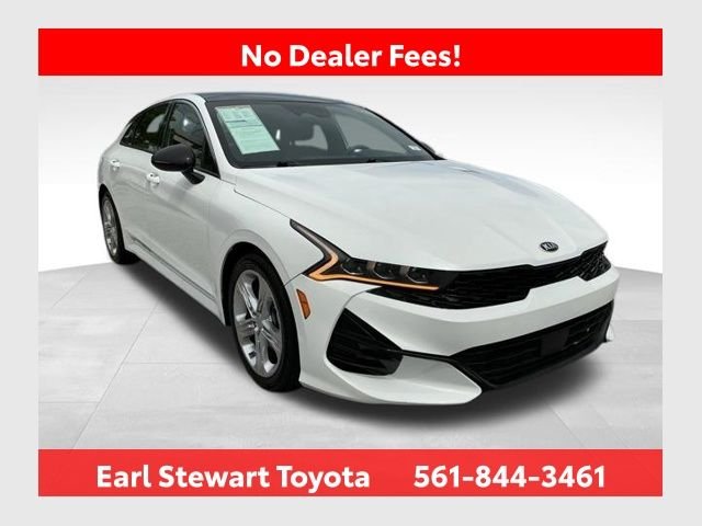 Used 2021 White Kia GT-Line image 1