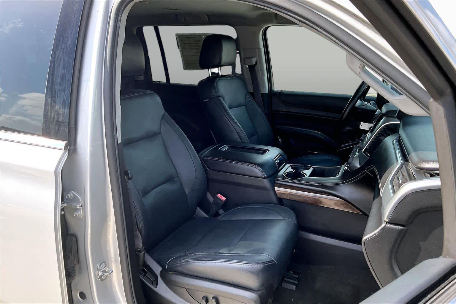 Used 2016 Silver Ice Metallic Chevrolet LS image 9