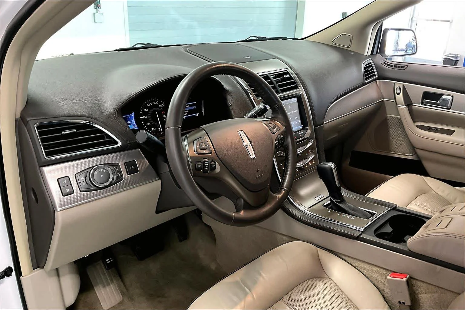 Used 2013 Lincoln MKX Base with VIN 2LMDJ8JK0DBL09825 for sale in Johnston, IA