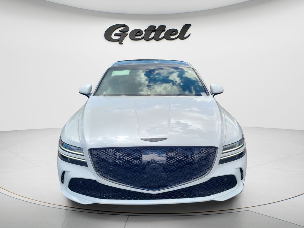 New 2027 White Genesis 3.5T PRESTIGE BLACK image 2