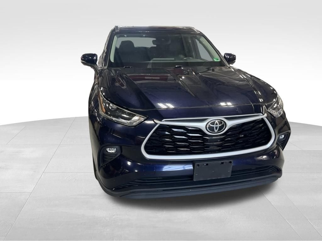 Used 2021  Toyota XLE image 26