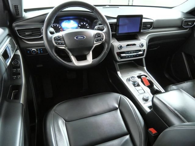 Certified Used 2023 White Ford XLT image 4