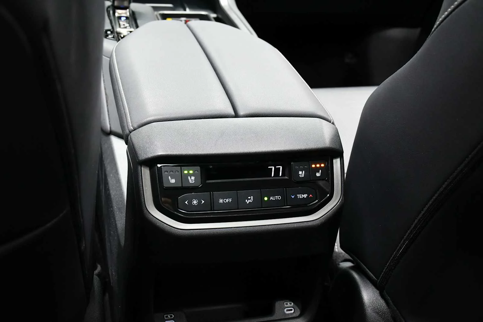 Certified Used 2025 Wind Chill Pearl Lexus Premium image 23