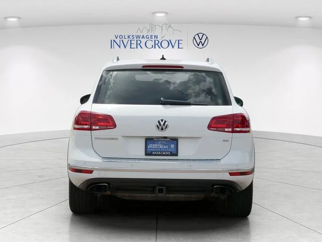 Used 2016 White Volkswagen VR6 FSI image 6
