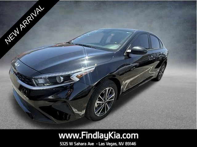 2023 Kia Forte LXS AT's photo