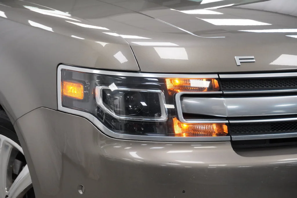 Used 2013 Gray Ford Limited image 8