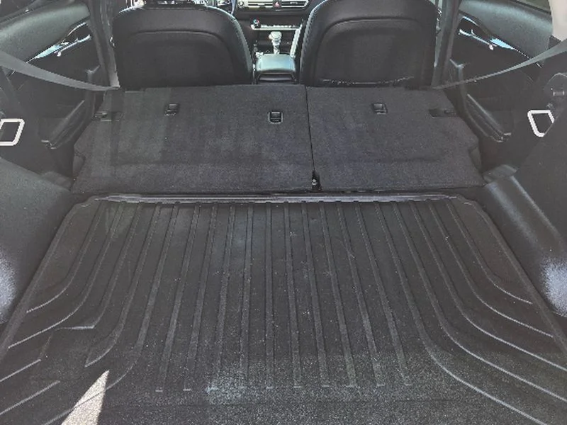 Used 2021 Snow White Pearl Kia SX image 36