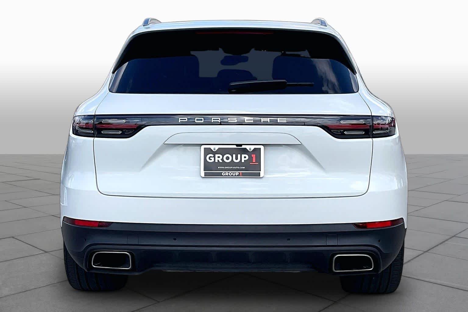 Used 2019 Carrara White Metallic Porsche  image 5