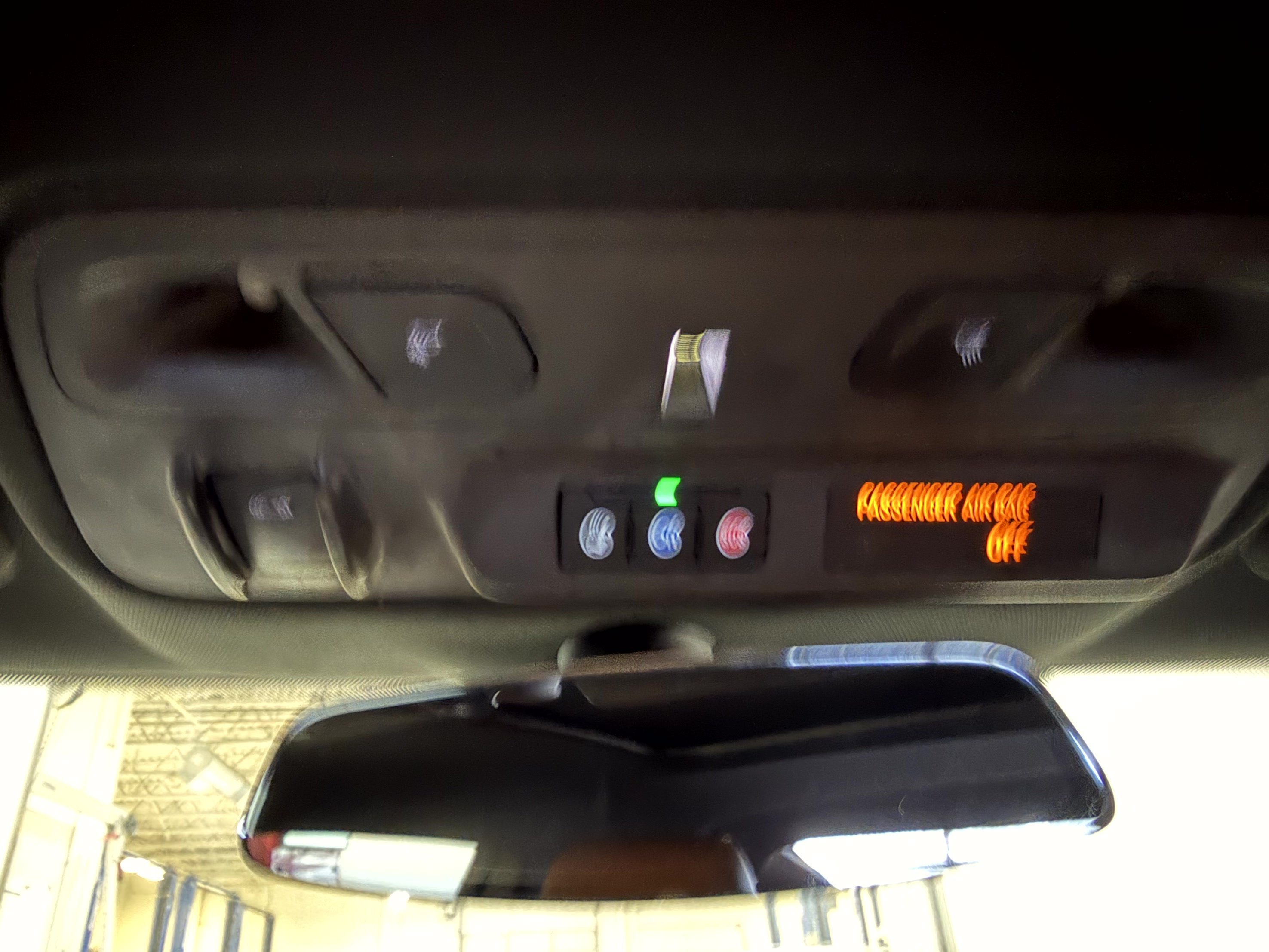 Used 2019 Summit White Chevrolet 3LT image 15
