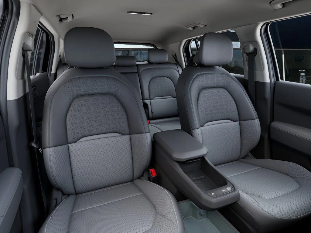 New 2027 Interstellar Gray Kia Wind image 15