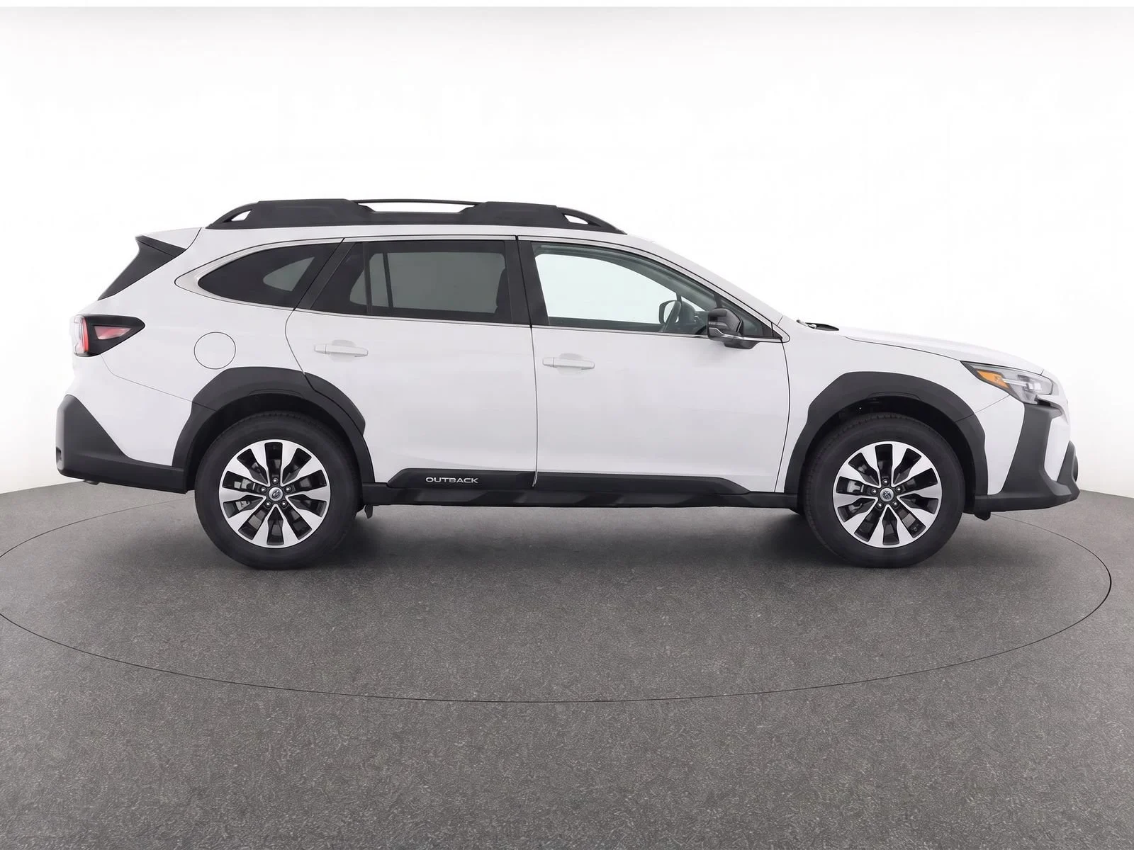 Used 2023 Crystal White Pearl Subaru Limited image 8