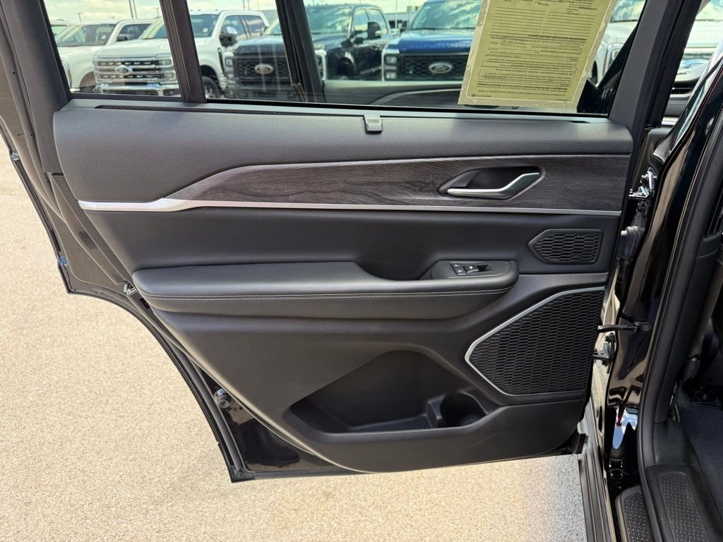 Used 2023 Black Jeep Limited image 11