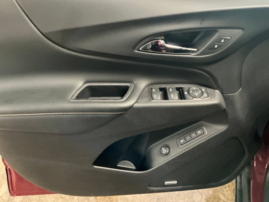 Used 2018 CAJUN RED TINTCOAT Chevrolet Premier image 15