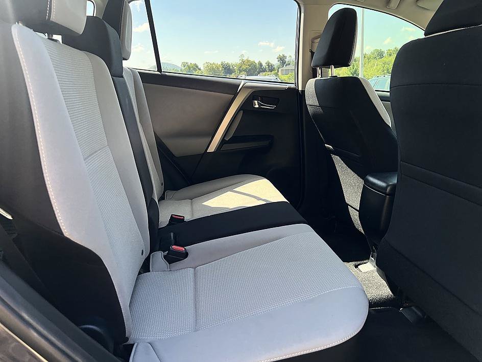 Used 2017 Magnetic Gray Metallic Toyota XLE image 20