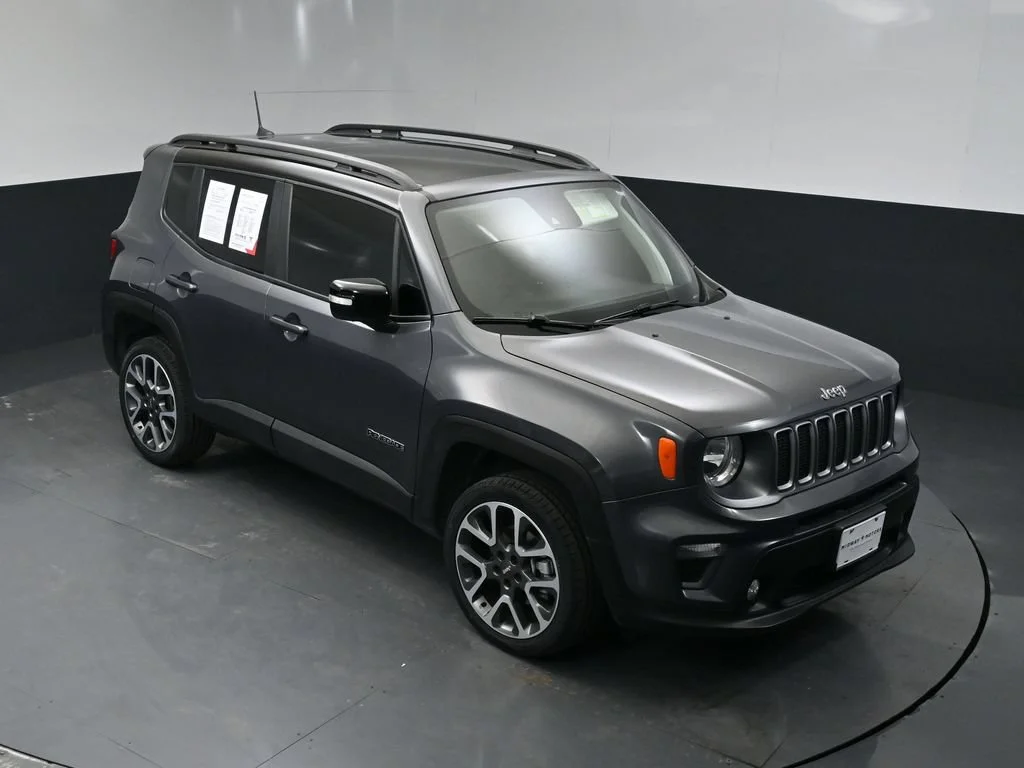 Used 2022 Gray Jeep Limited image 31