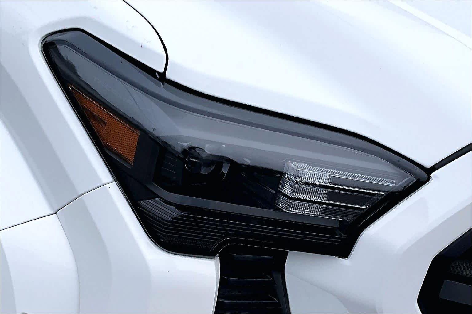 Used 2024 Ice Cap Toyota SR5 image 28