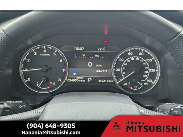 Used 2024 Silver Mitsubishi SE image 31