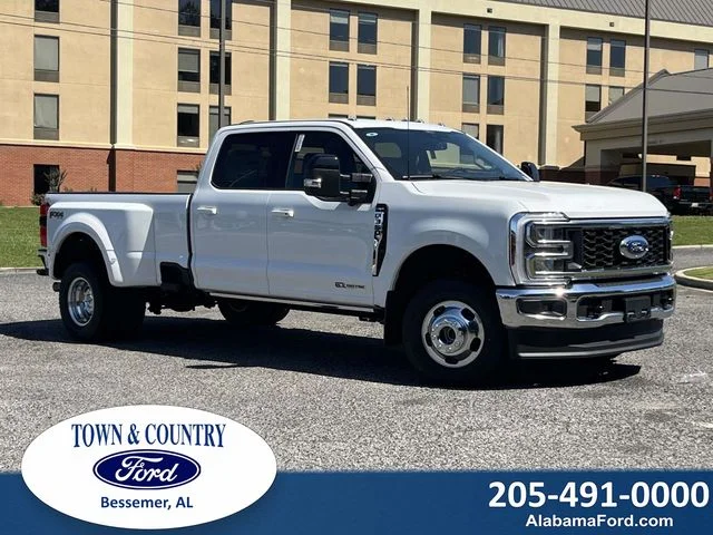 2026 Ford F-350 Lariat 4x4 Crew Cab 8' Box DRW's photo