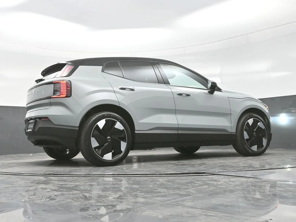 New 2026 Vapour Grey Volvo Twin Motor Performance Plus image 22