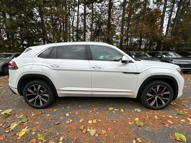 New 2026 White Volkswagen 2.0T SEL Premium R-Line image 8