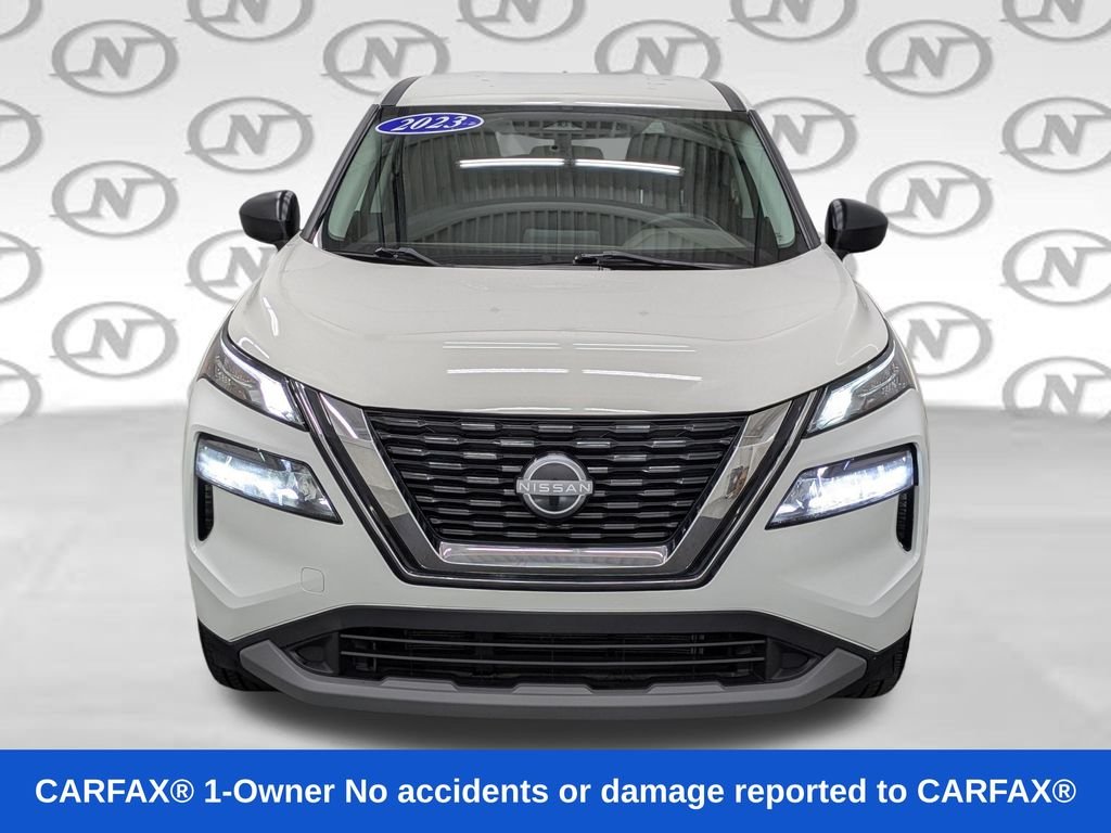 Used 2023 White Nissan S image 13