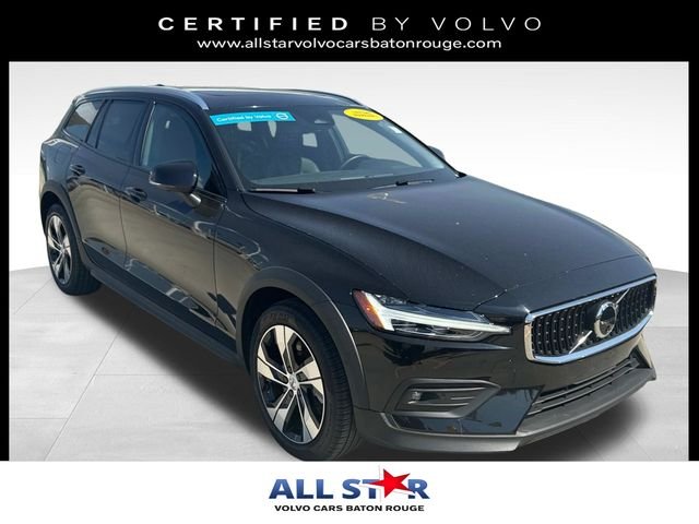 2025 Volvo V60 Cross Country Plus