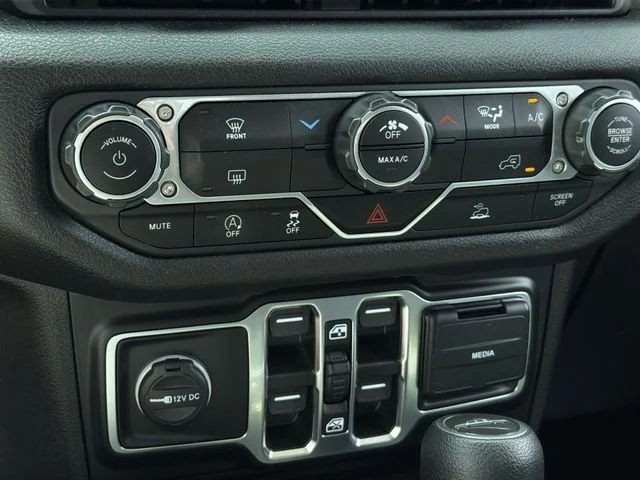 Used 2024 Gray Jeep Nighthawk image 14