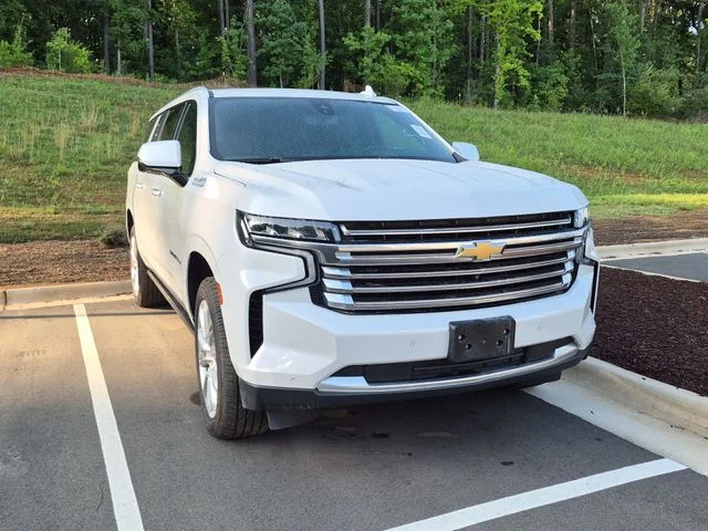 Used 2021 Beige Chevrolet High Country image 5