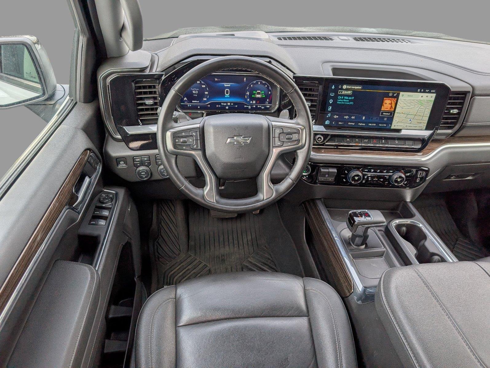 Used 2025 Summit White Chevrolet LT Trail Boss image 31