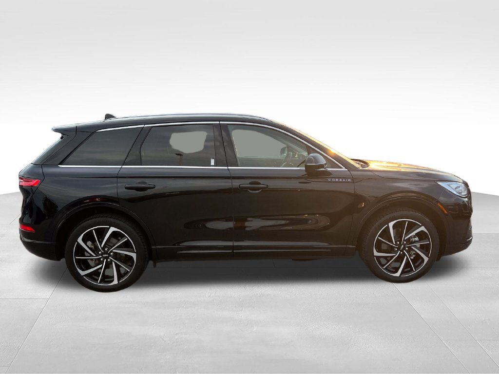 Used 2024 Black Lincoln Grand Touring image 6