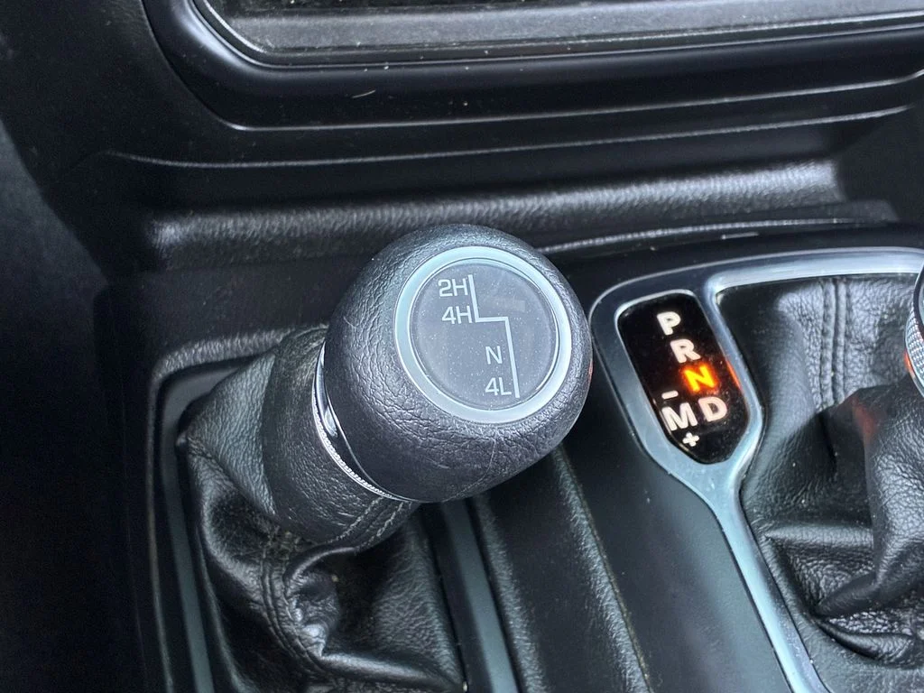 Used 2022 Black Jeep Unlimited Sport Altitude image 23