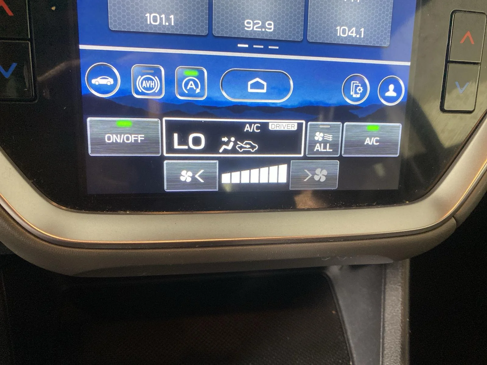 Used 2024 Offshore Blue Metallic Subaru Premium image 19
