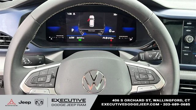 Used 2023 Gray Volkswagen 1.5T SE image 12