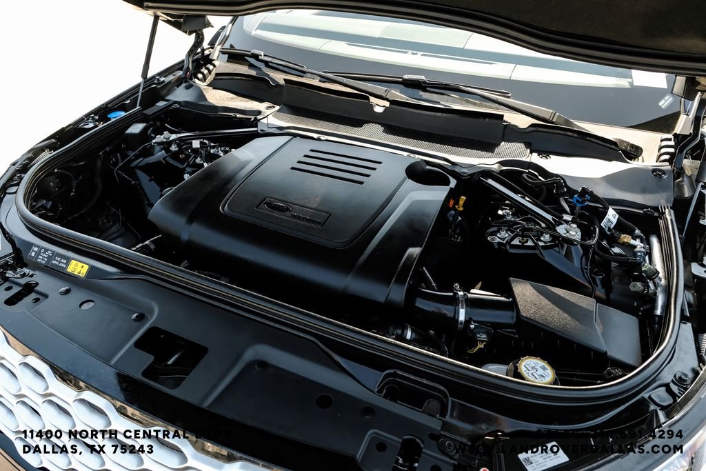 Used 2025 Black Land Rover S image 39