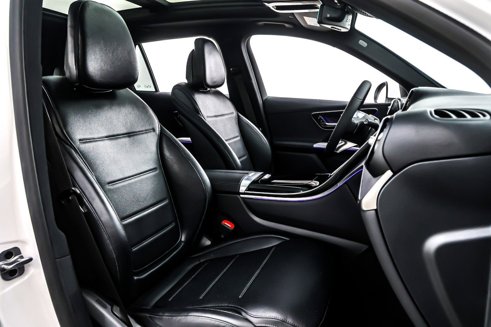 New 2026 Polar White Mercedes-Benz GLC 300 SUV image 26
