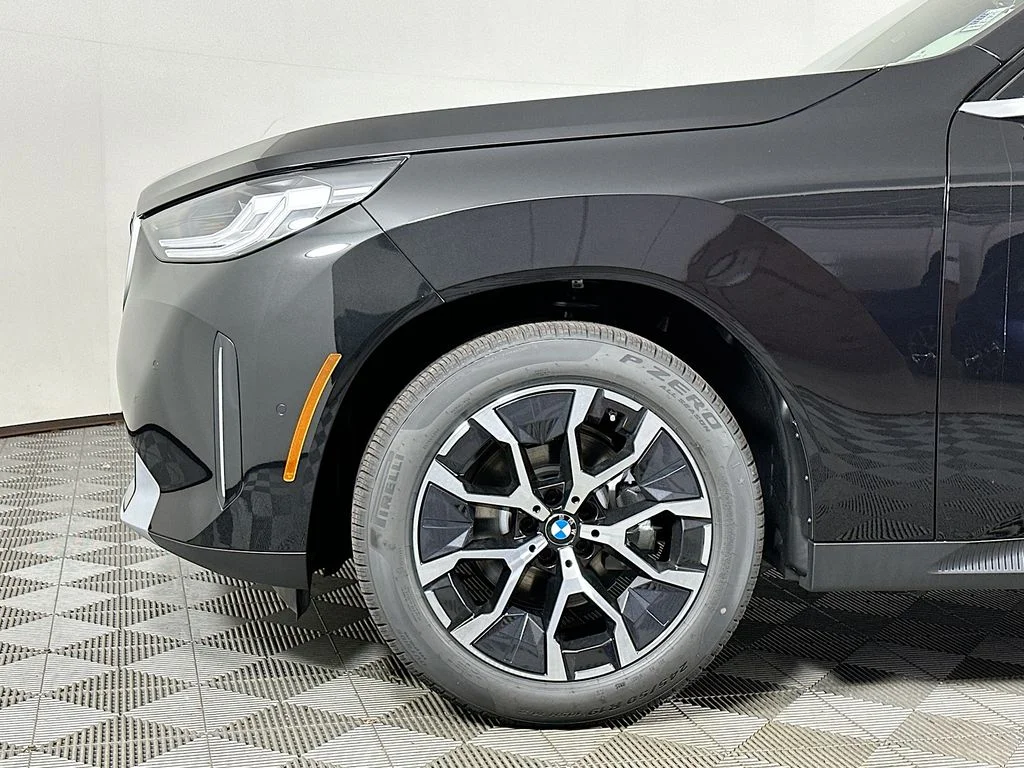 Used 2026 Black Sapphire Metallic BMW 30 xDrive image 9