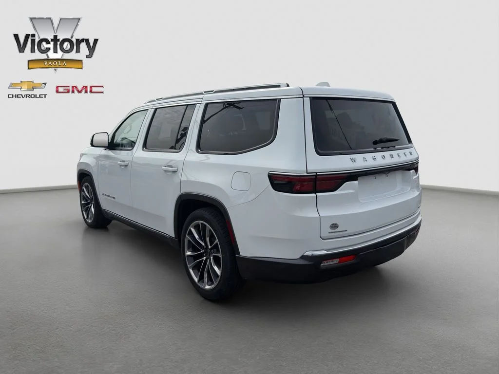 Used 2022 White Jeep Series III image 4