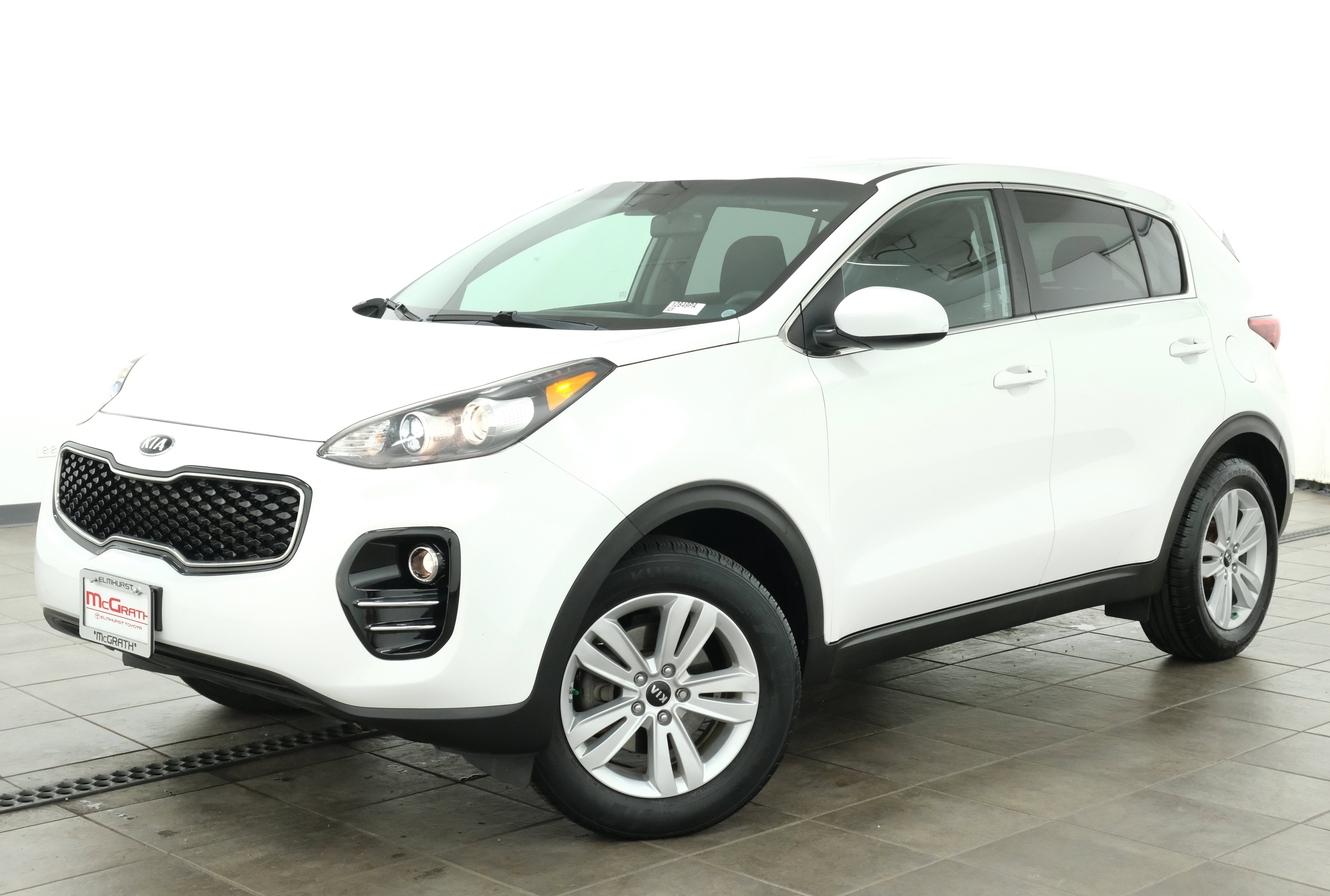 Used 2018 Clear White Kia LX image 2