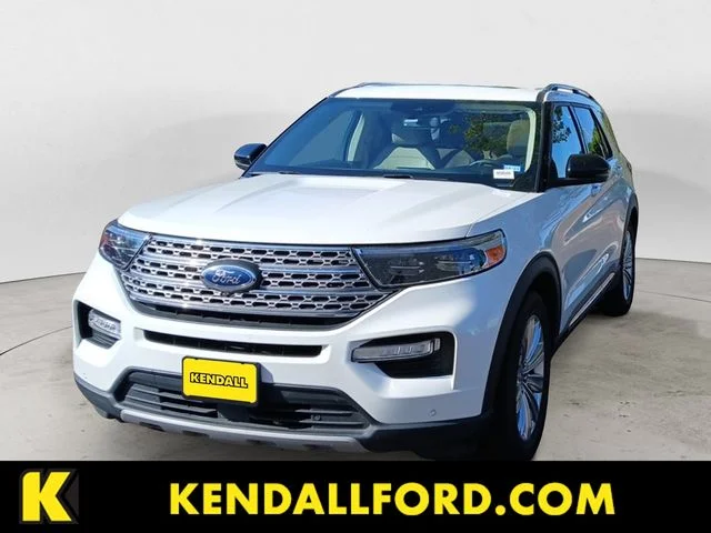 Used 2021 White Metallic Ford Limited image 1