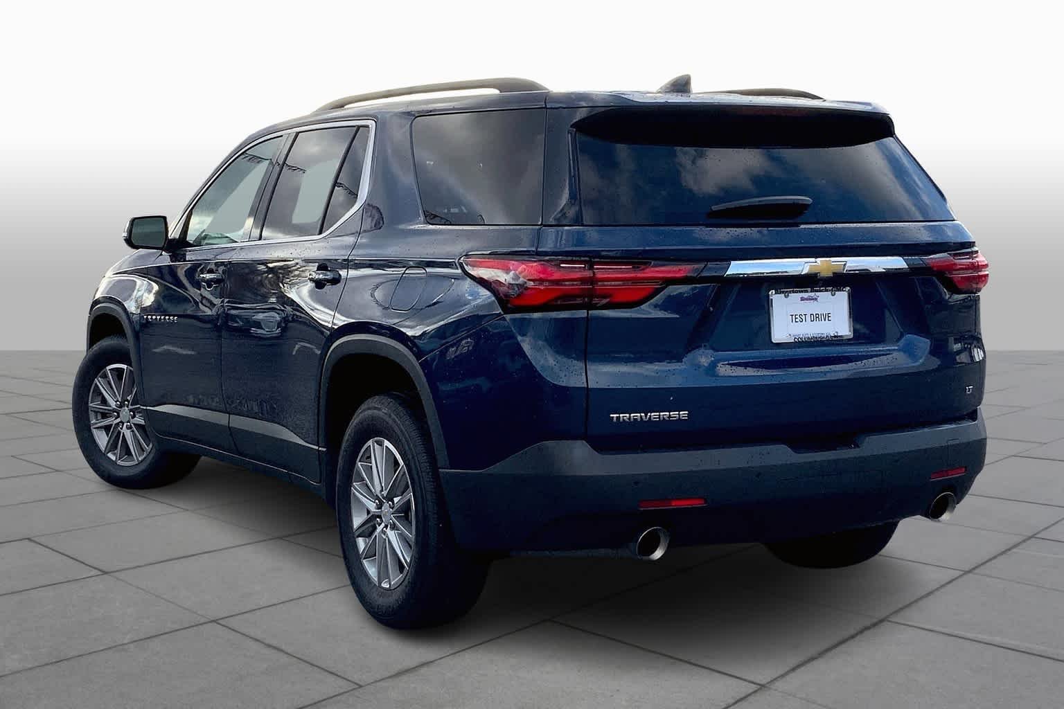 Used 2023 Northsky Blue Metallic Chevrolet LT Cloth image 12