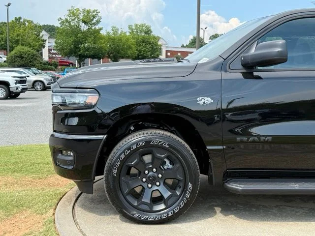 New 2026 Diamond Black Crystal Pearl-Coat Exterior Paint RAM Express image 12