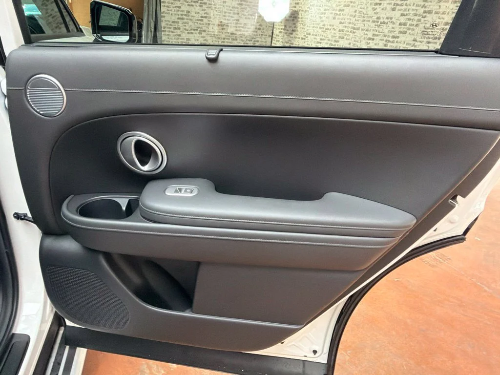 New 2027 Creamy White Pearl Hyundai SEL image 13