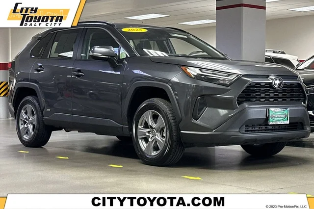 2025 Toyota RAV4 Hybrid LE
