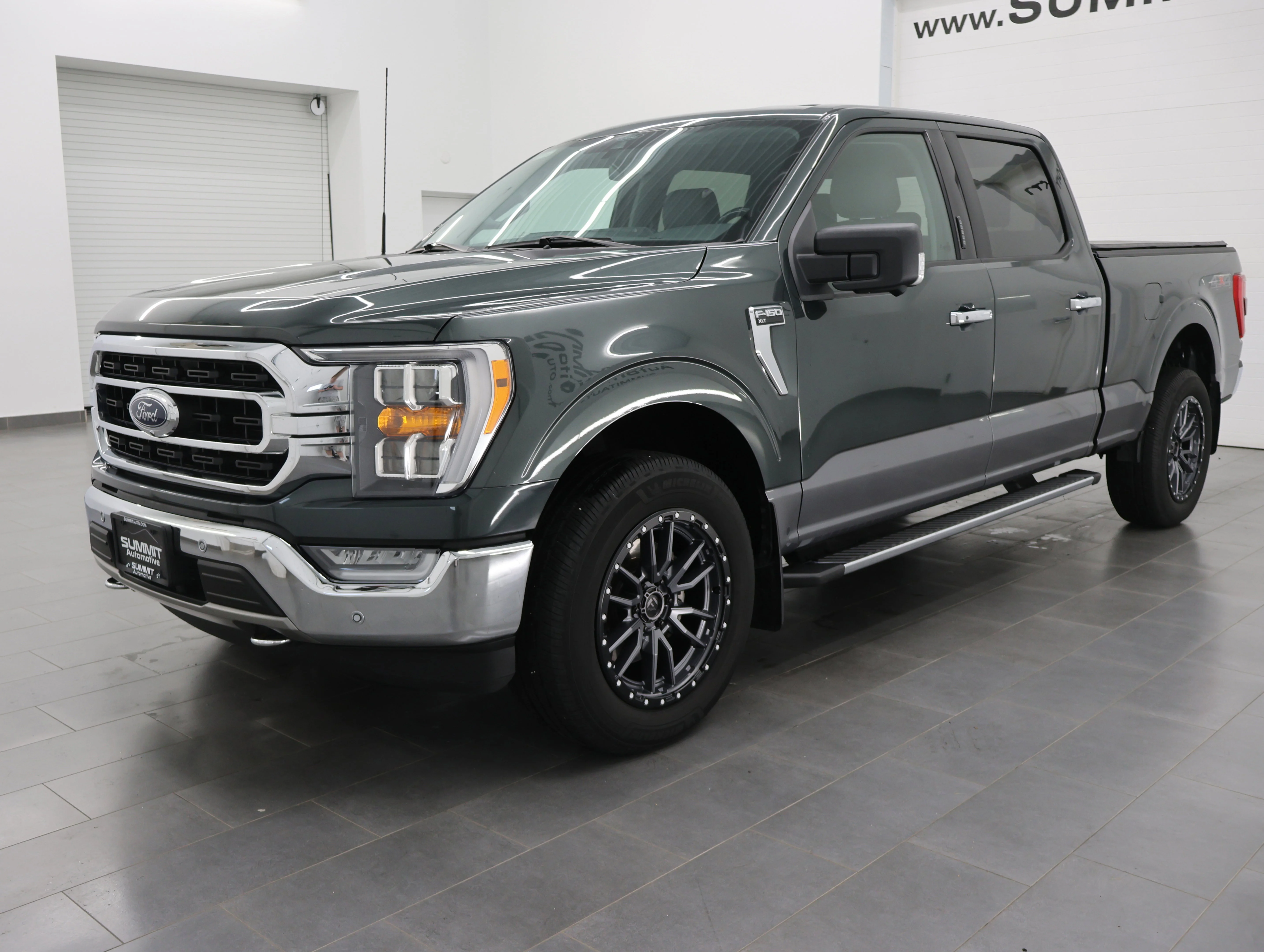 Used 2021 Guard Metallic Ford XLT image 7