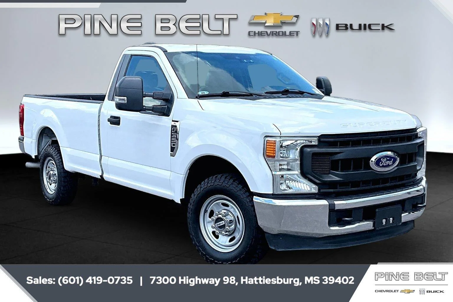 Used 2020 White Ford XL image 1