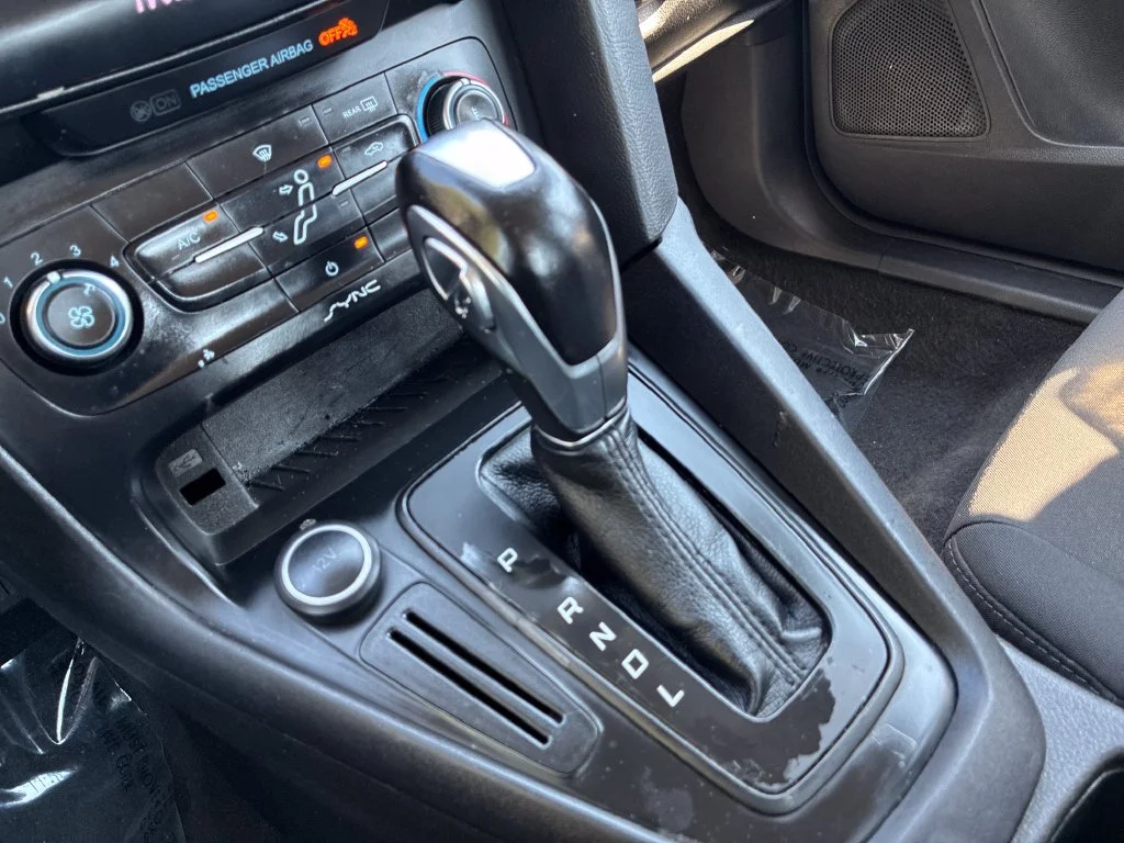 Used 2016 Silver Ford SE image 20