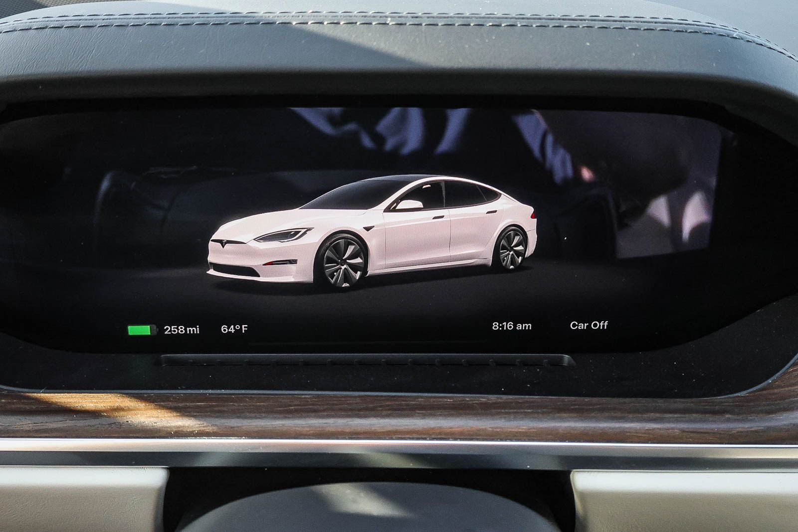 Used 2022 White Tesla Base image 24