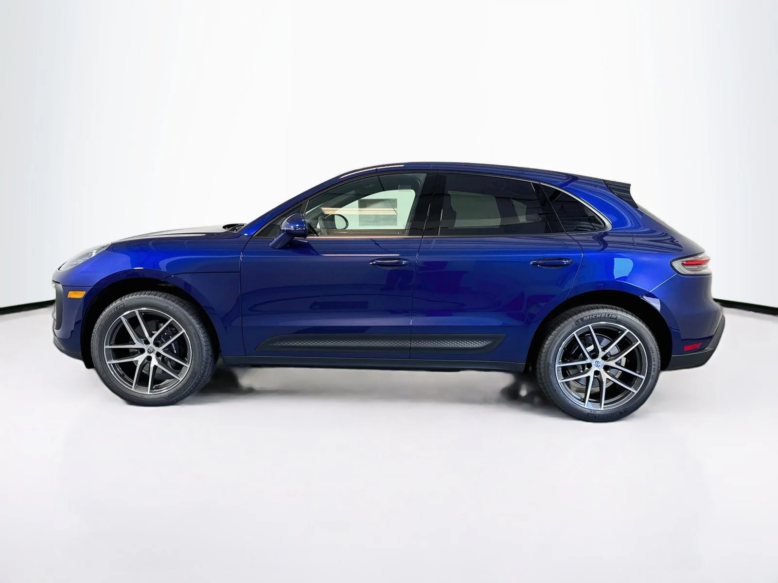 New 2026 Gentian Blue Metallic Porsche  image 2