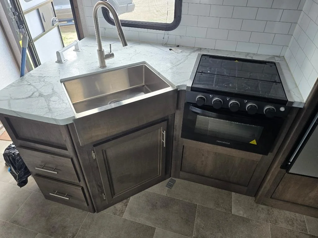 Used 2021 White Coleman  image 23